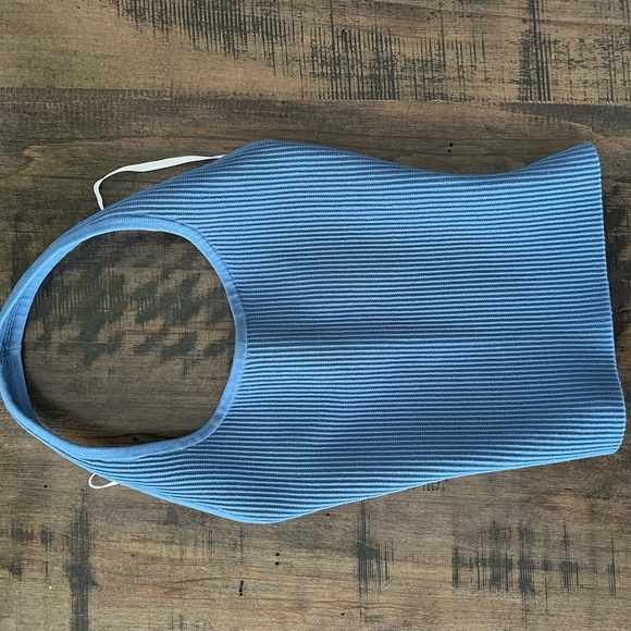 Sculpt knit halter top in BLUE - Picture 1 of 3